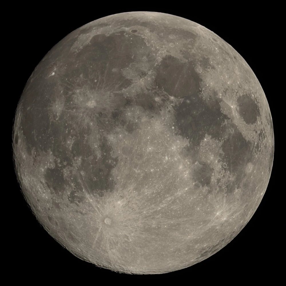 Луна в полнолуние Луна в полнолуние