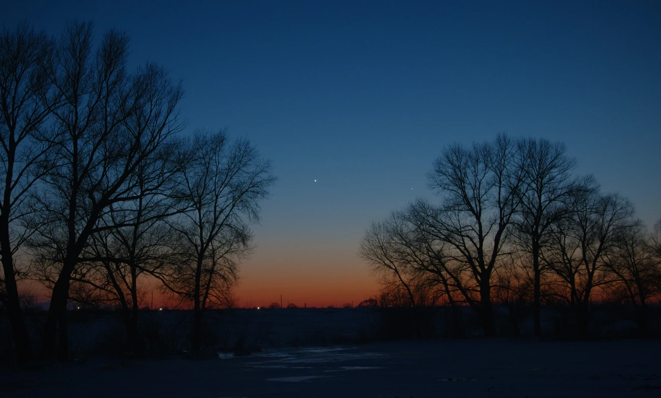 Венера (слева) и Меркурий вечером (мой снимок) Венера (слева) и Меркурий вечером (мой снимок)